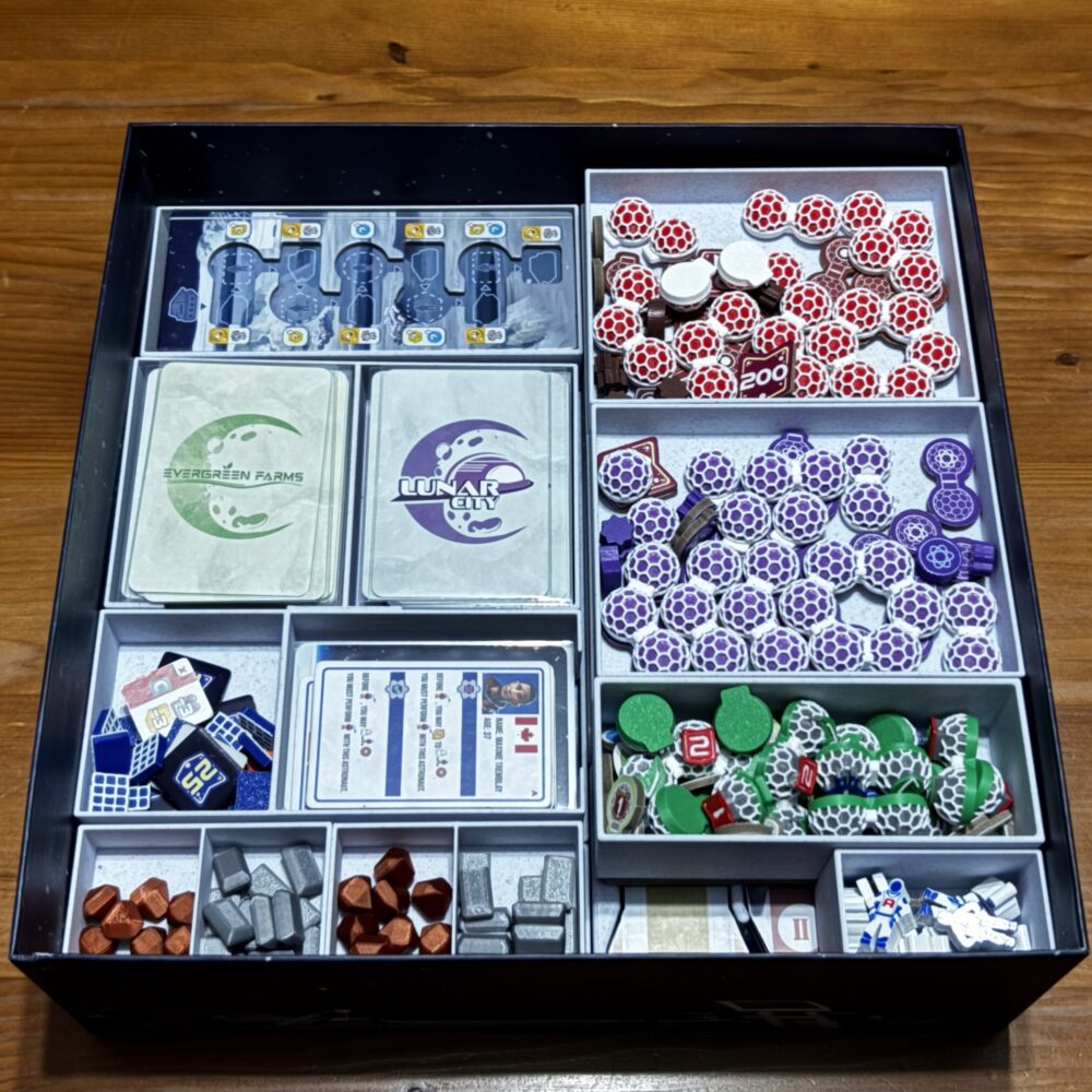 Shackleton Base Organizer & Insert (Includes Expansion, Sleeved, No Lid Lift)