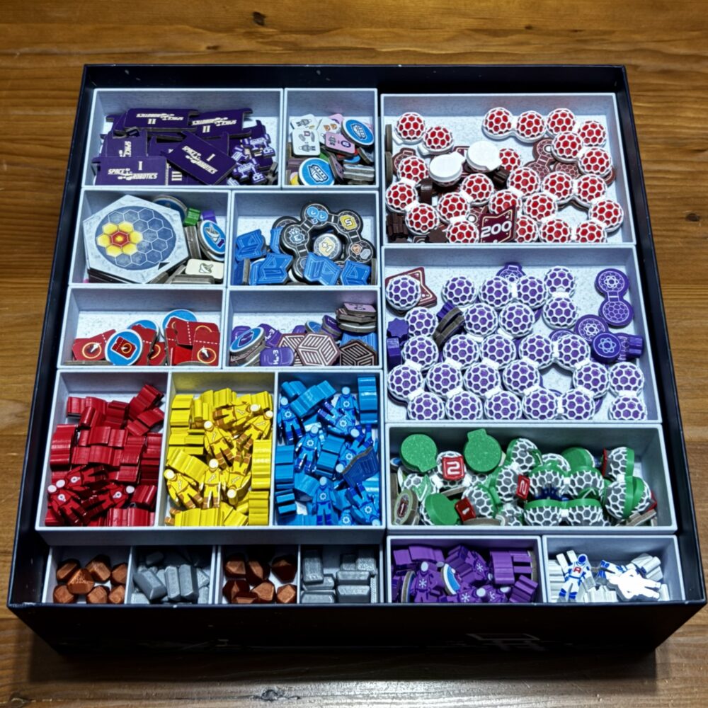 Shackleton Base Organizer & Insert (Includes Expansion, Sleeved, No Lid Lift)