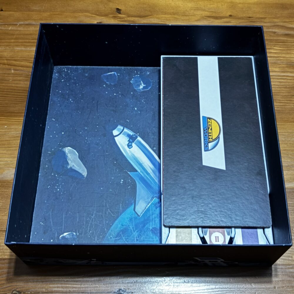 Shackleton Base Organizer & Insert (Includes Expansion, Sleeved, No Lid Lift)